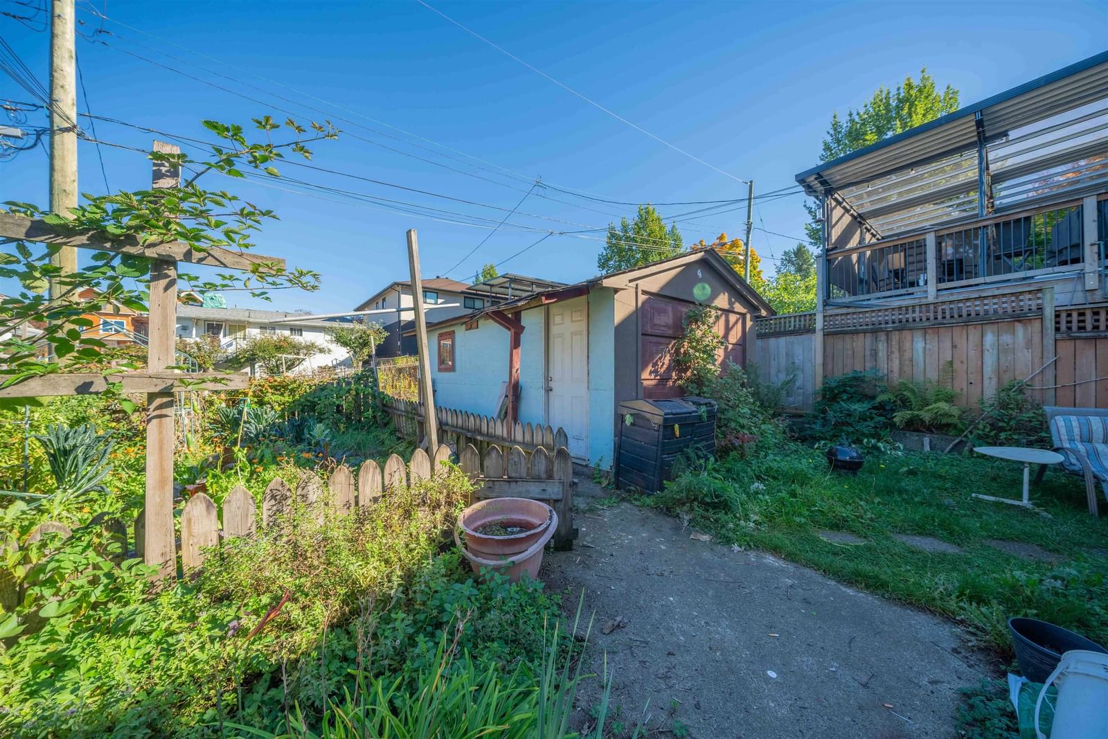 Listing Image 12