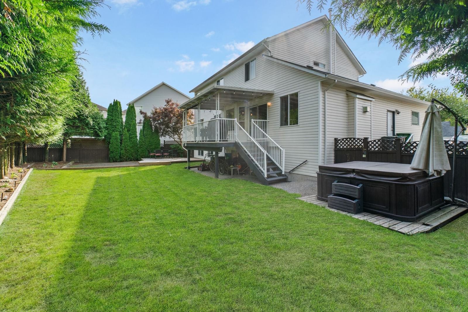 Listing Image 5