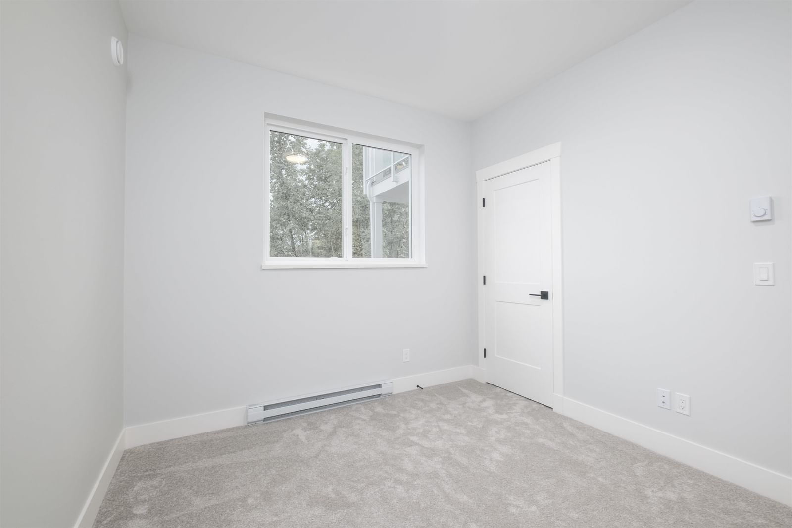 Listing Image 30