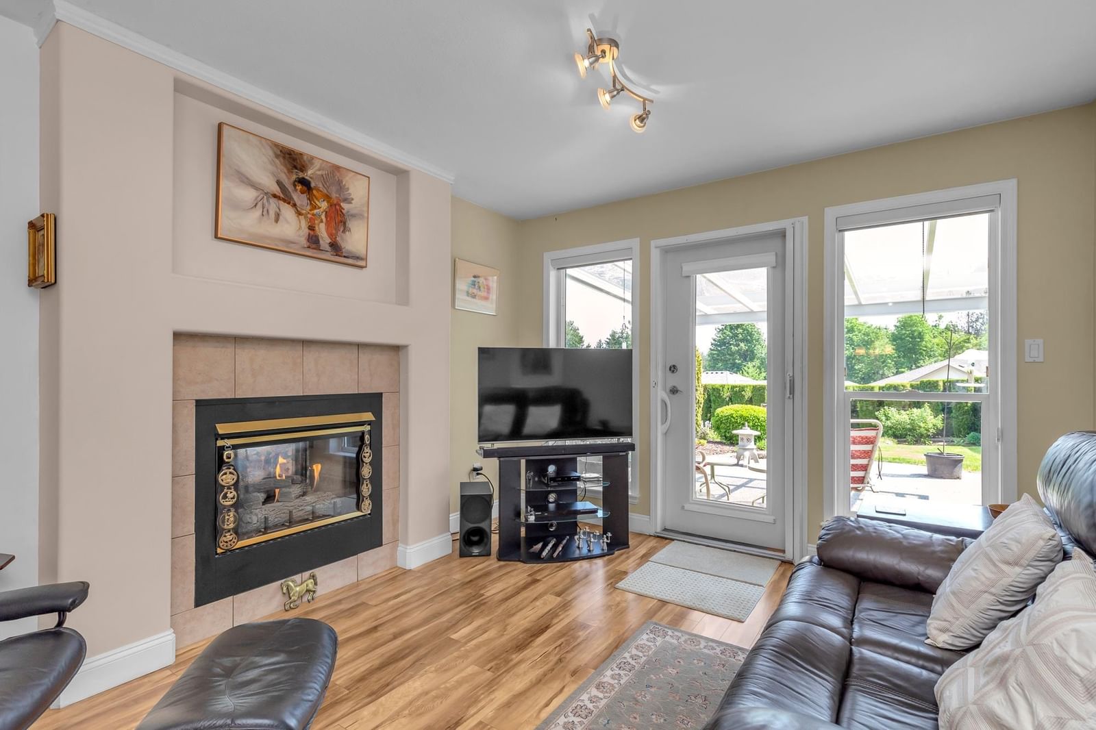 Listing Image 14