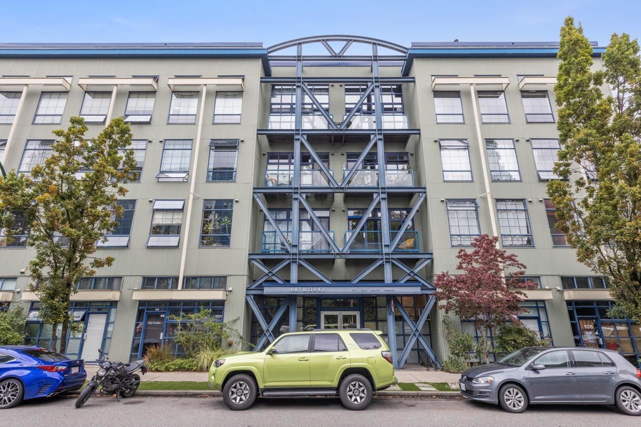 Listing Image 1