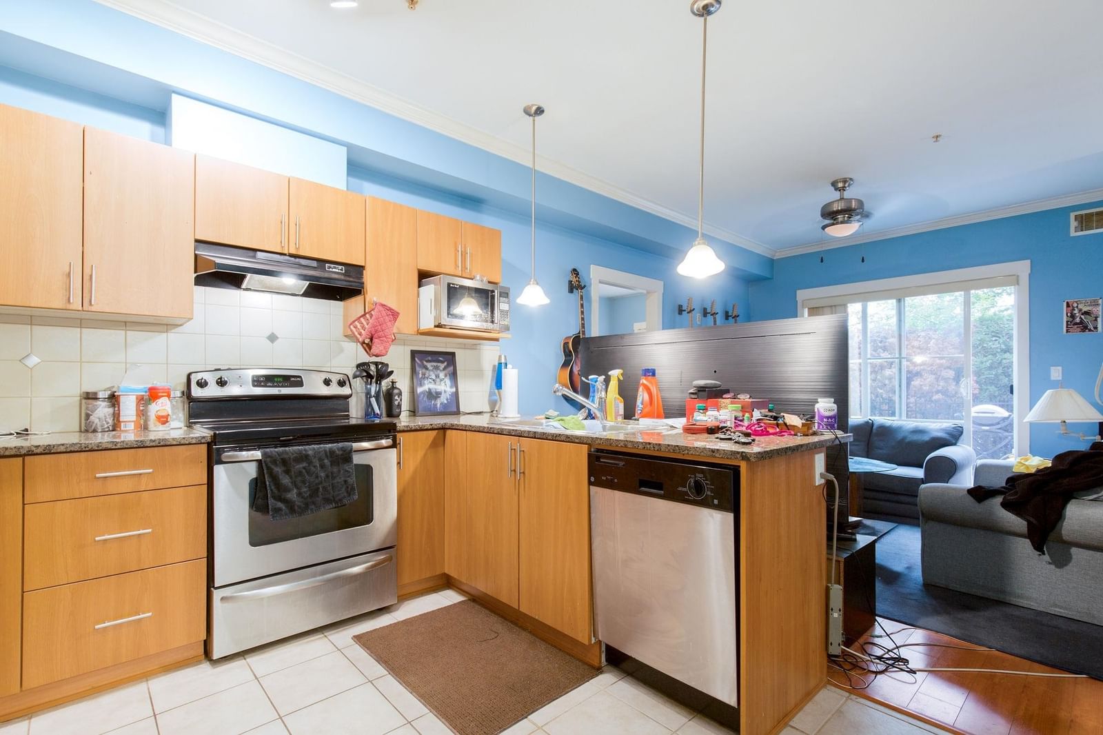 Listing Image 5