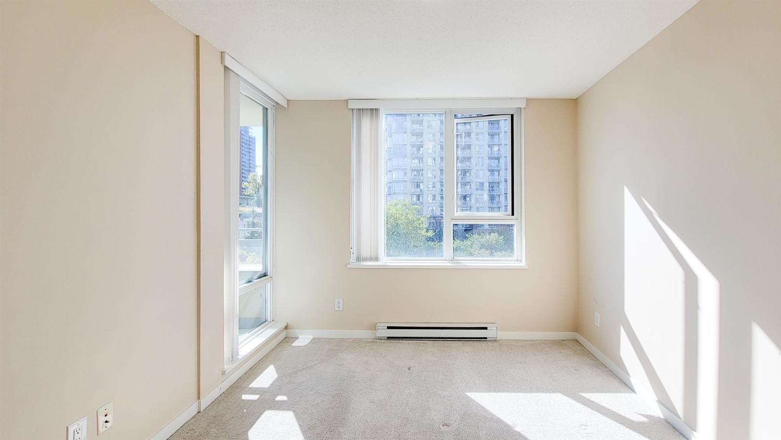 Listing Image 27