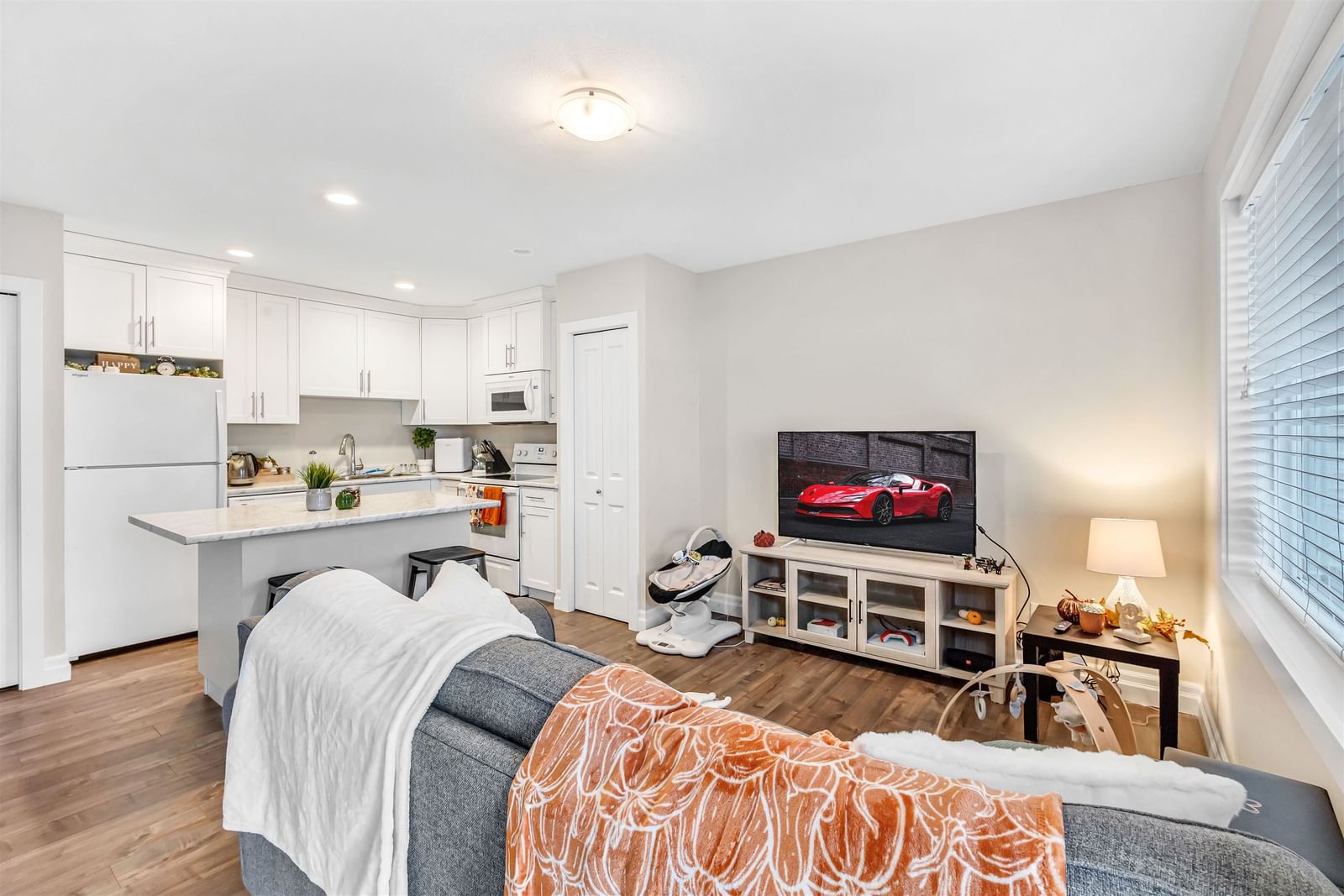 Listing Image 35