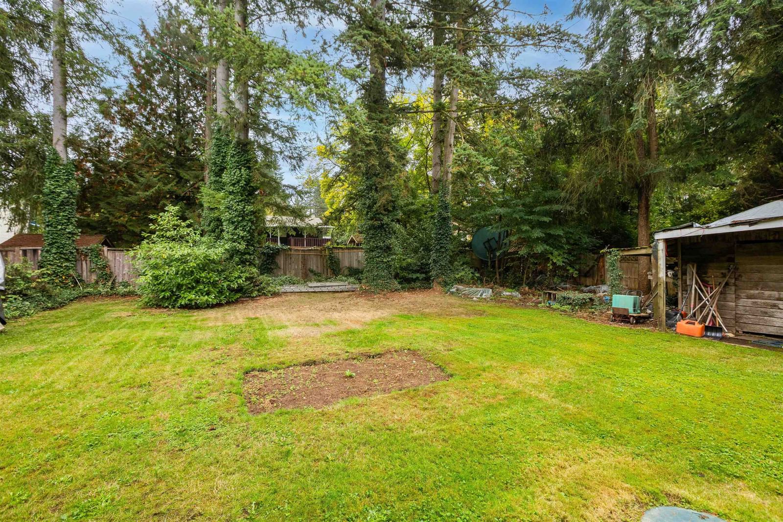 Listing Image 8