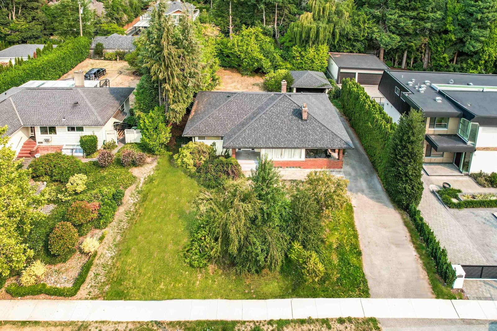 Listing Image 17