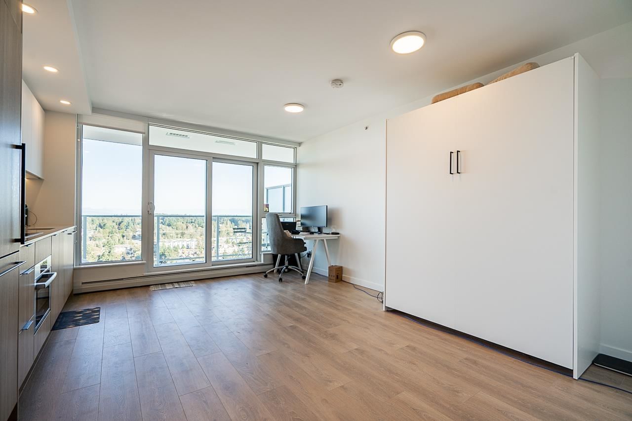 Listing Image 5