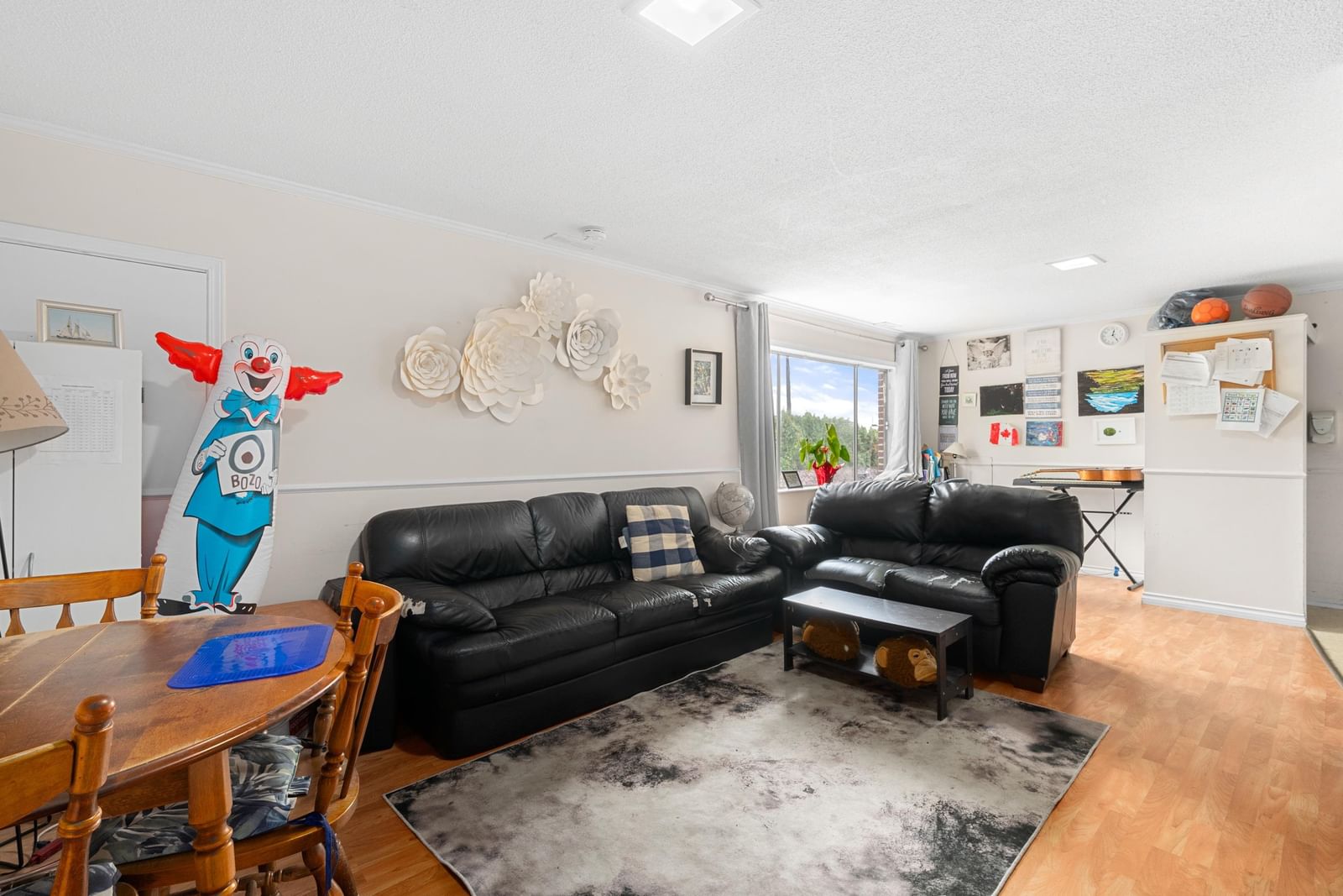 Listing Image 24