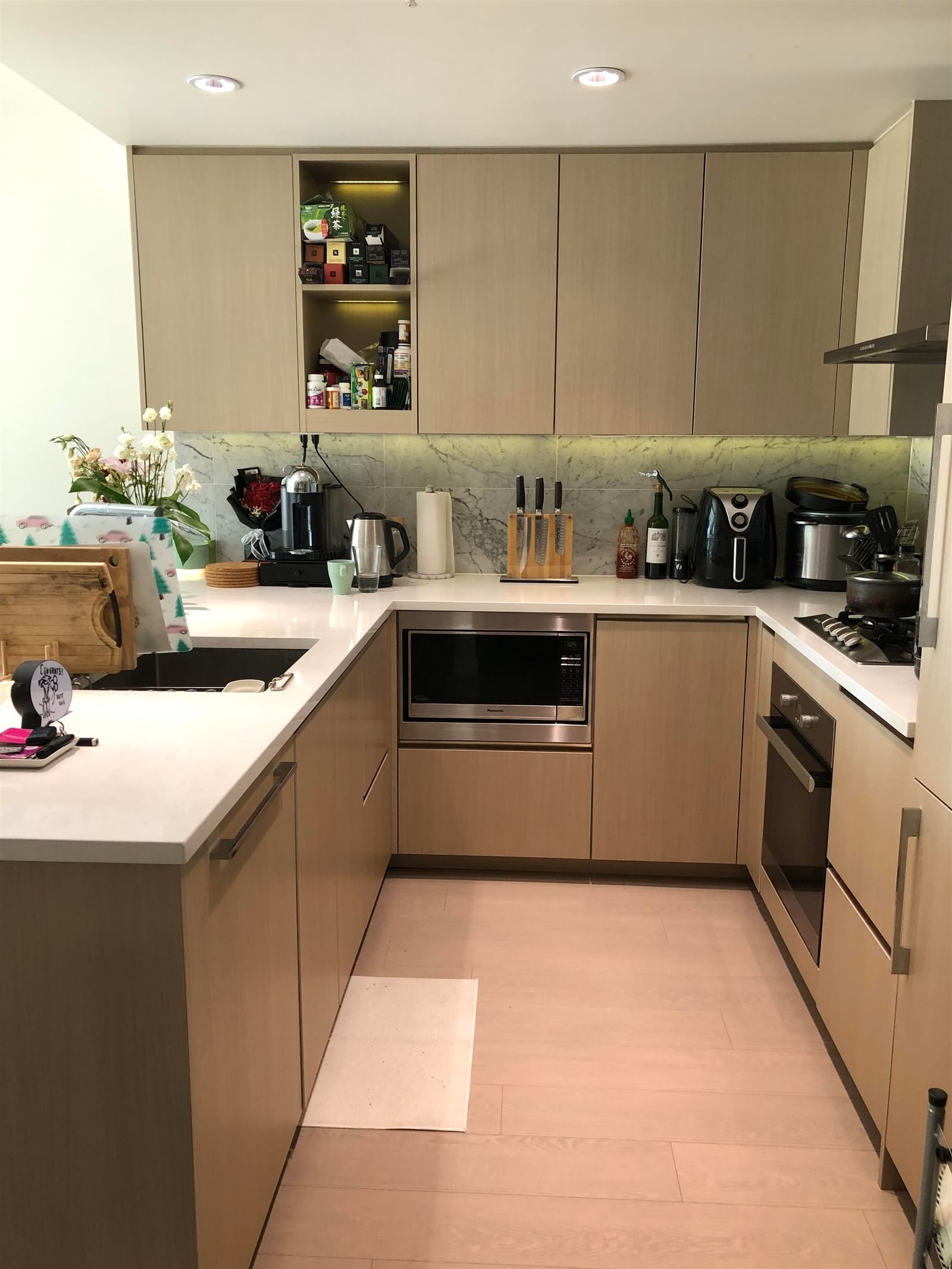 Listing Image 6