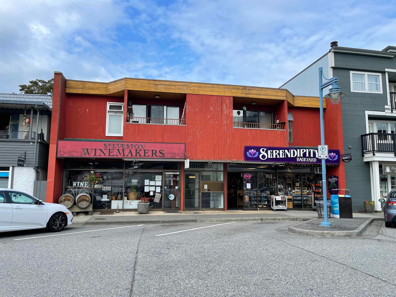 Listing Image 6