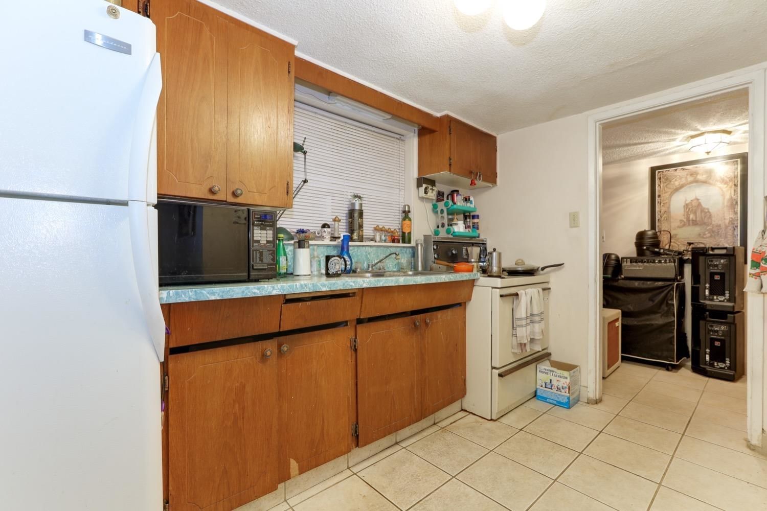 Listing Image 17