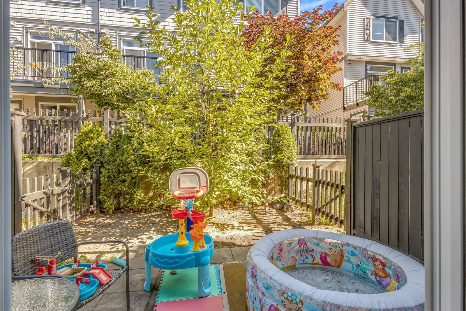 Listing Image 19