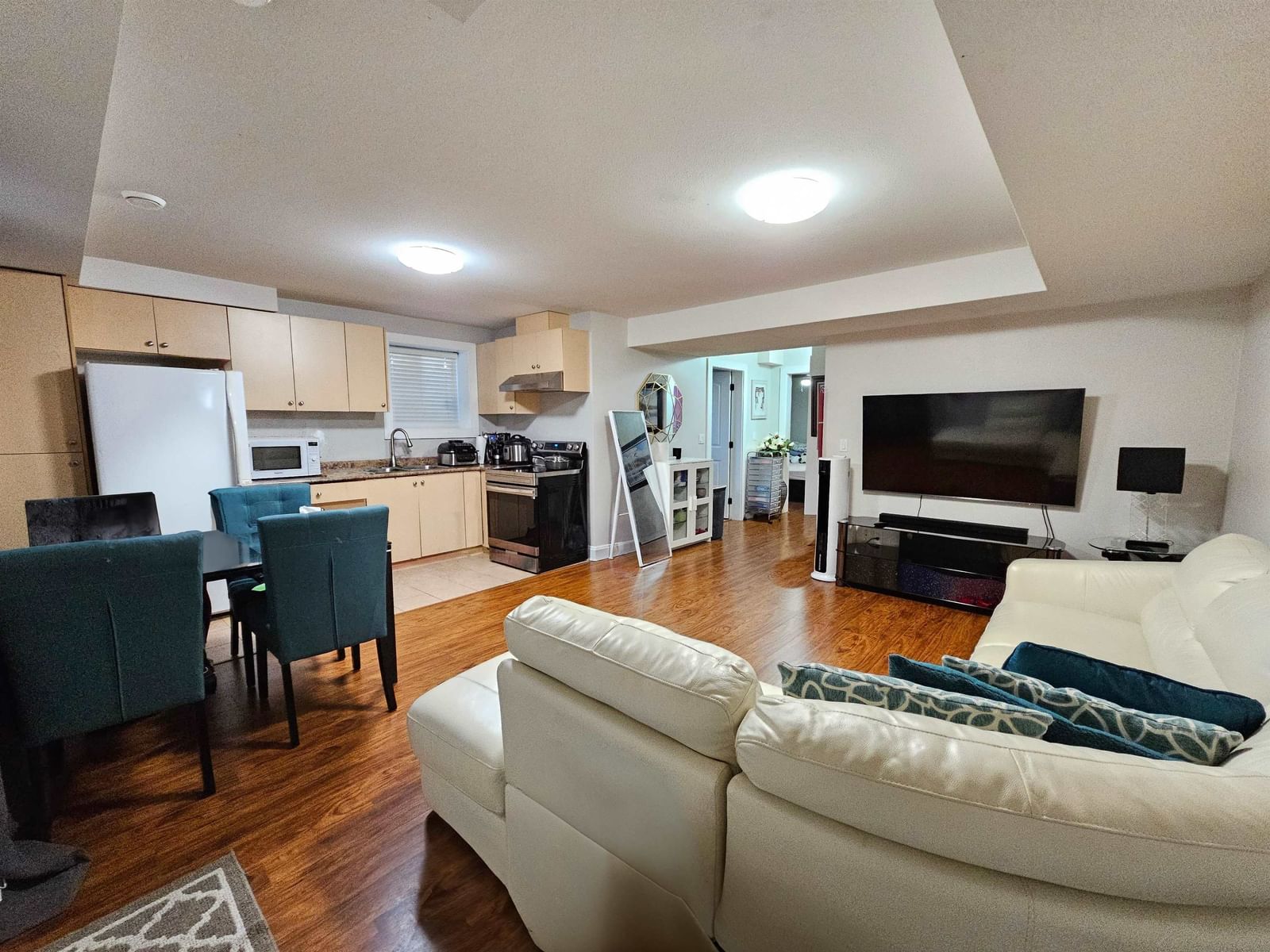 Listing Image 21