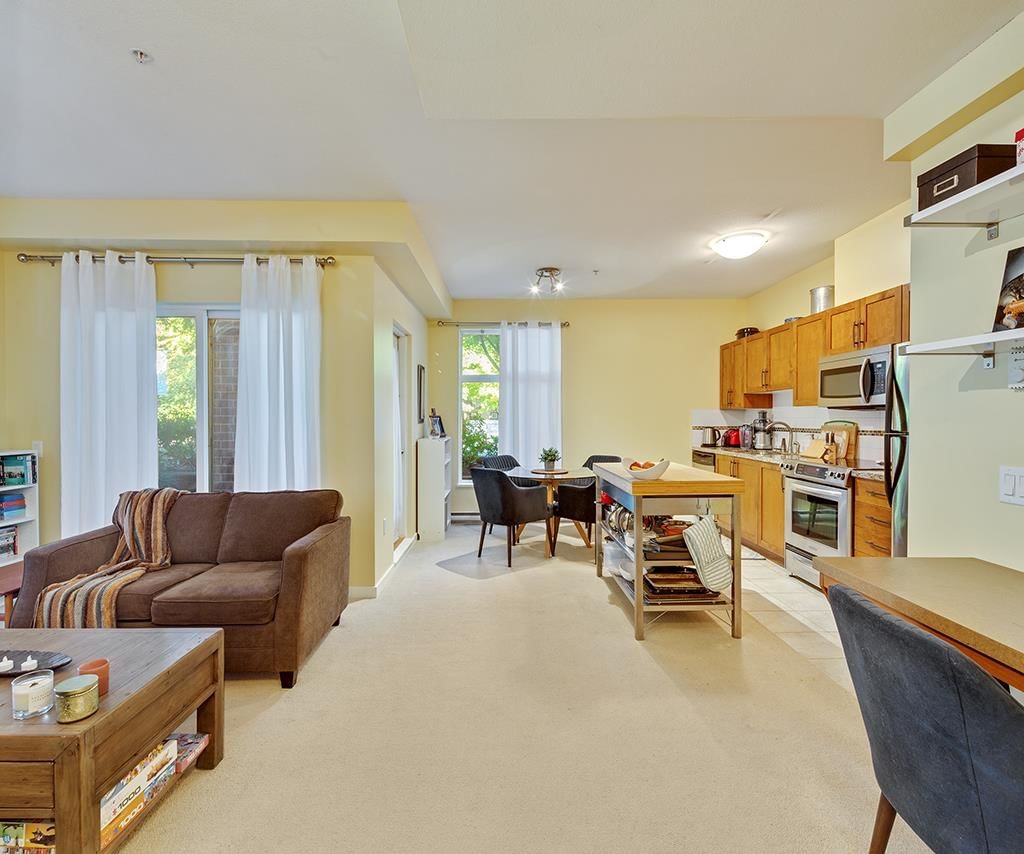 Listing Image 6