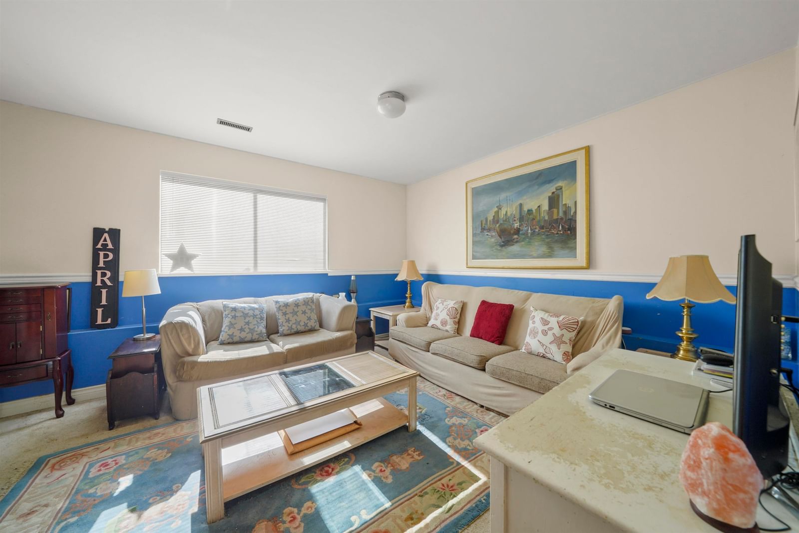 Listing Image 23
