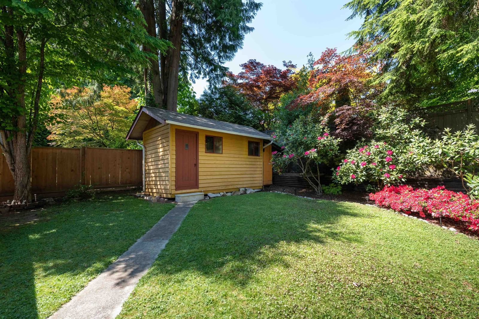Listing Image 10