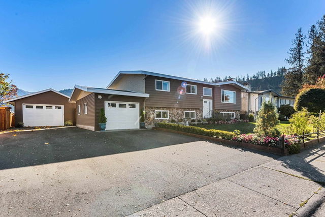 5828 Clover Drive
