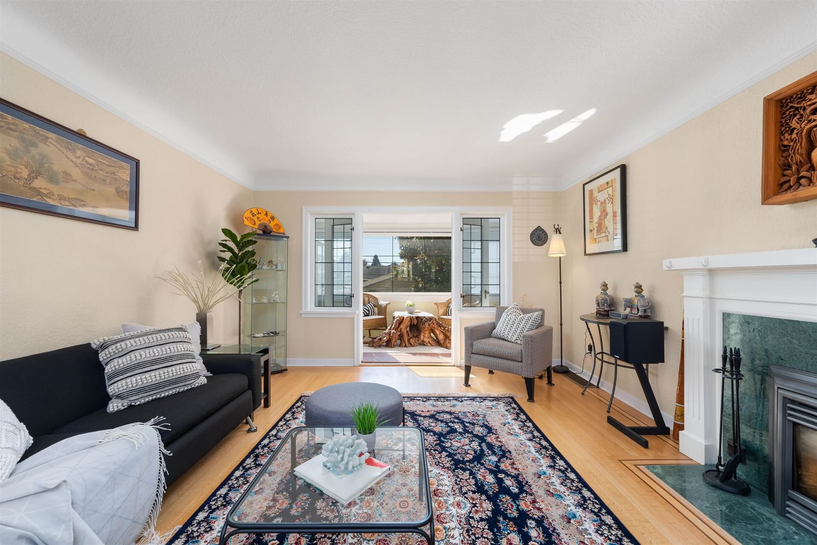 Listing Image 10