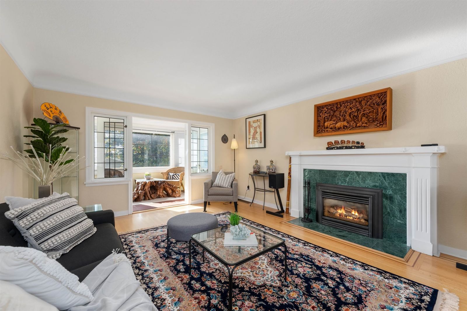 Listing Image 9