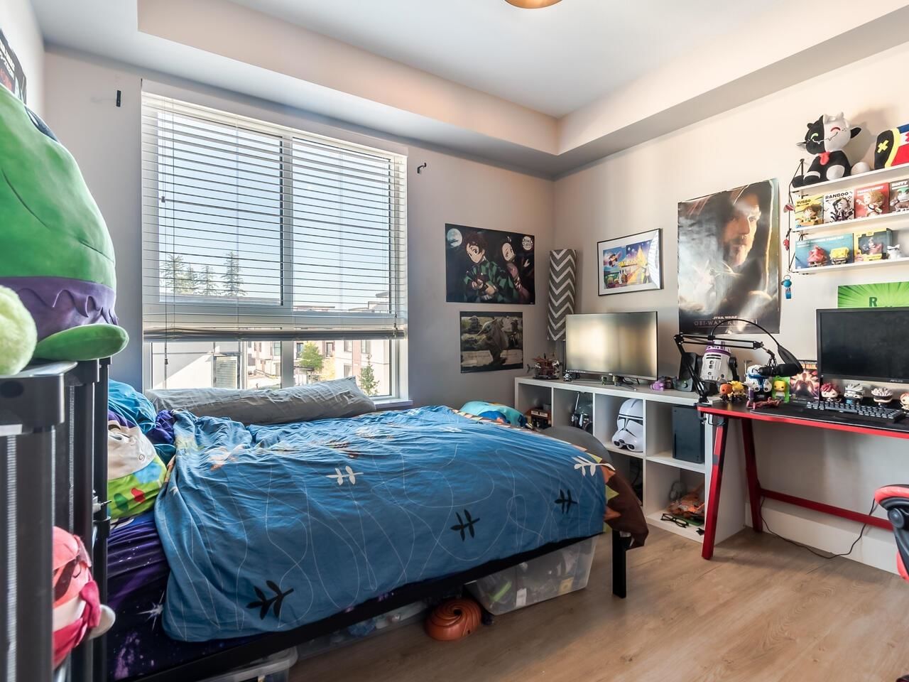 Listing Image 19