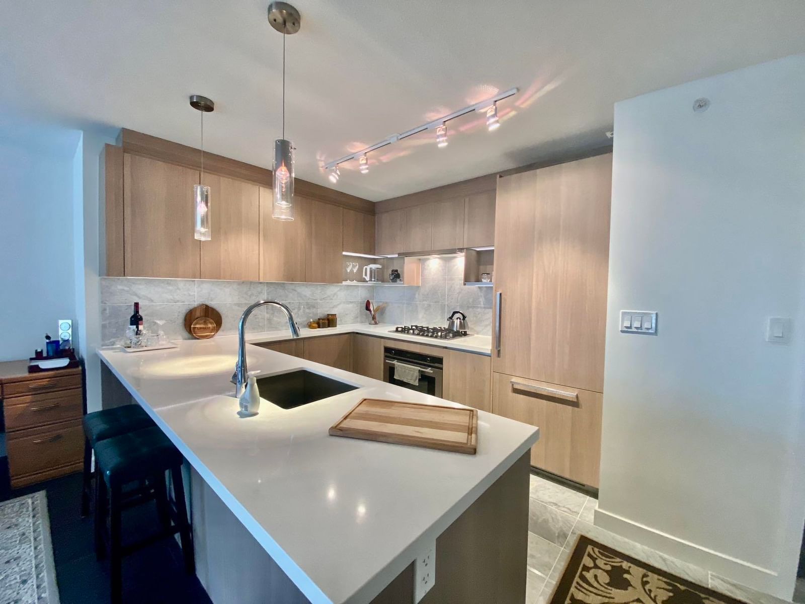 Listing Image 16