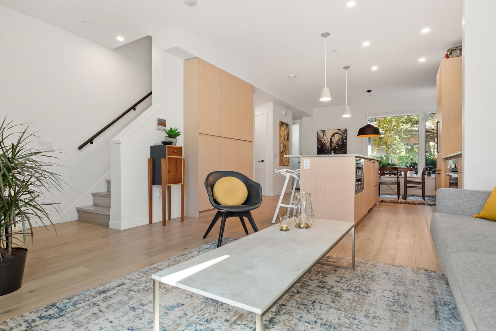 Listing Image 13