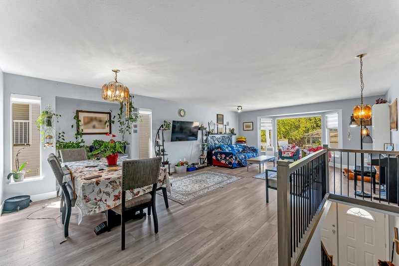 12326 Aurora Street, Maple Ridge, V2X 0J5 | Image 2