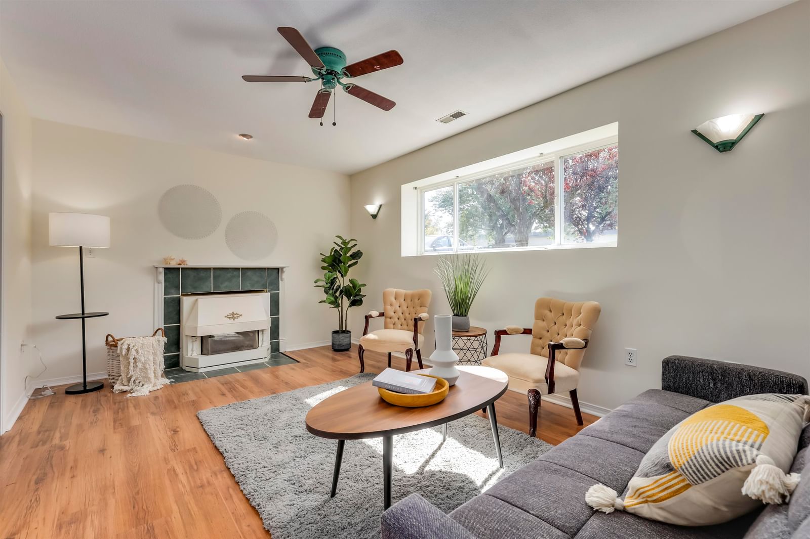 Listing Image 19