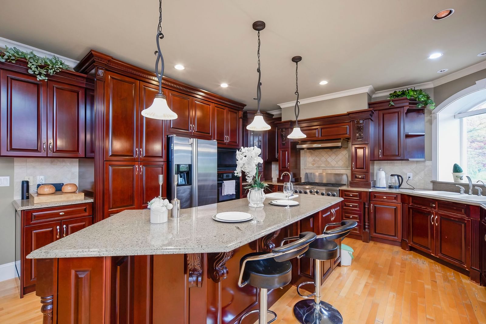 Listing Image 11