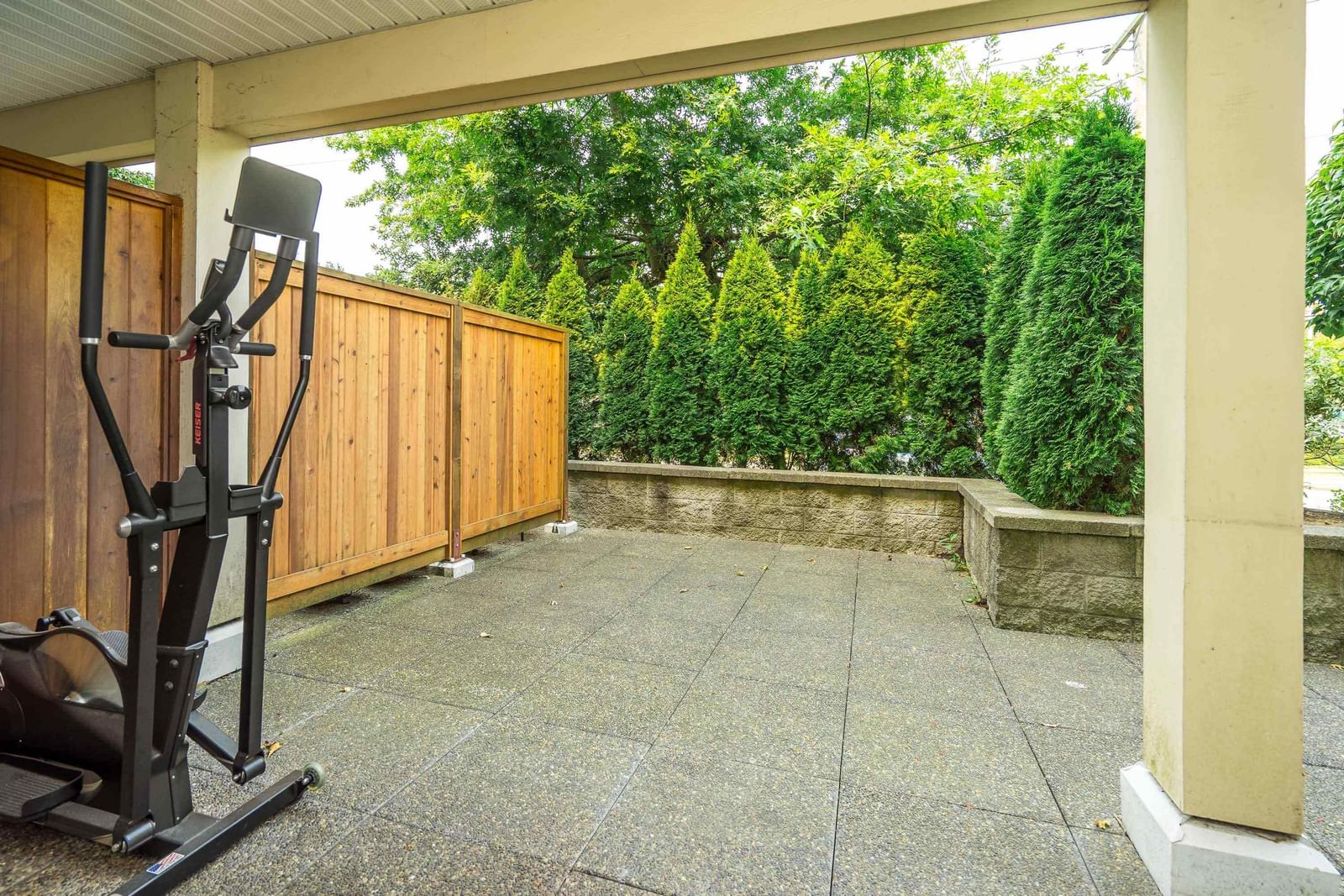 Listing Image 14