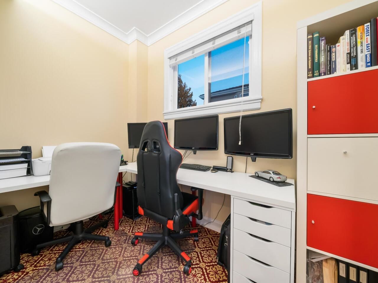 Listing Image 9