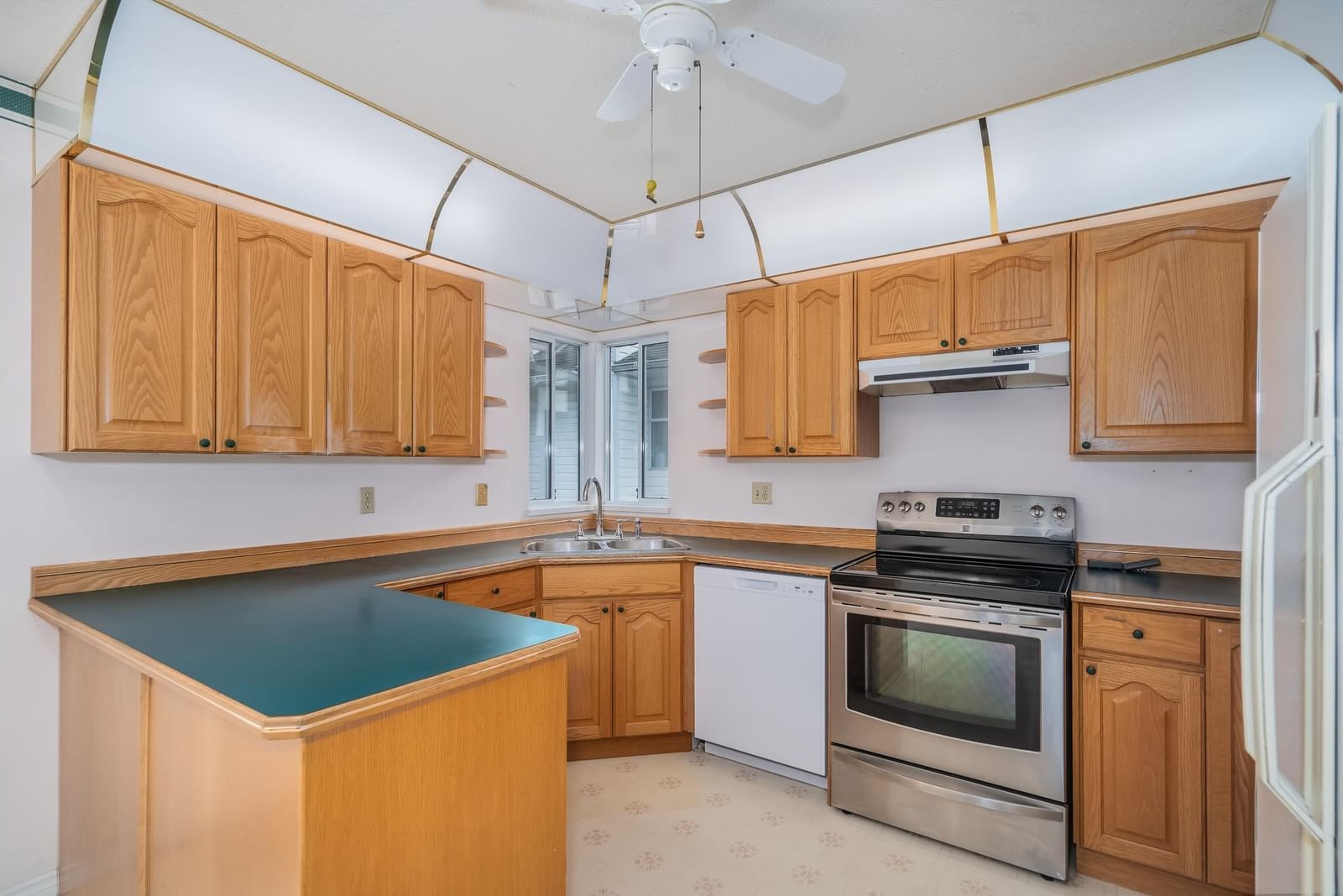 Listing Image 14