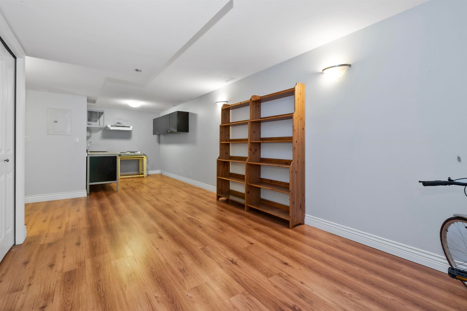 Listing Image 16