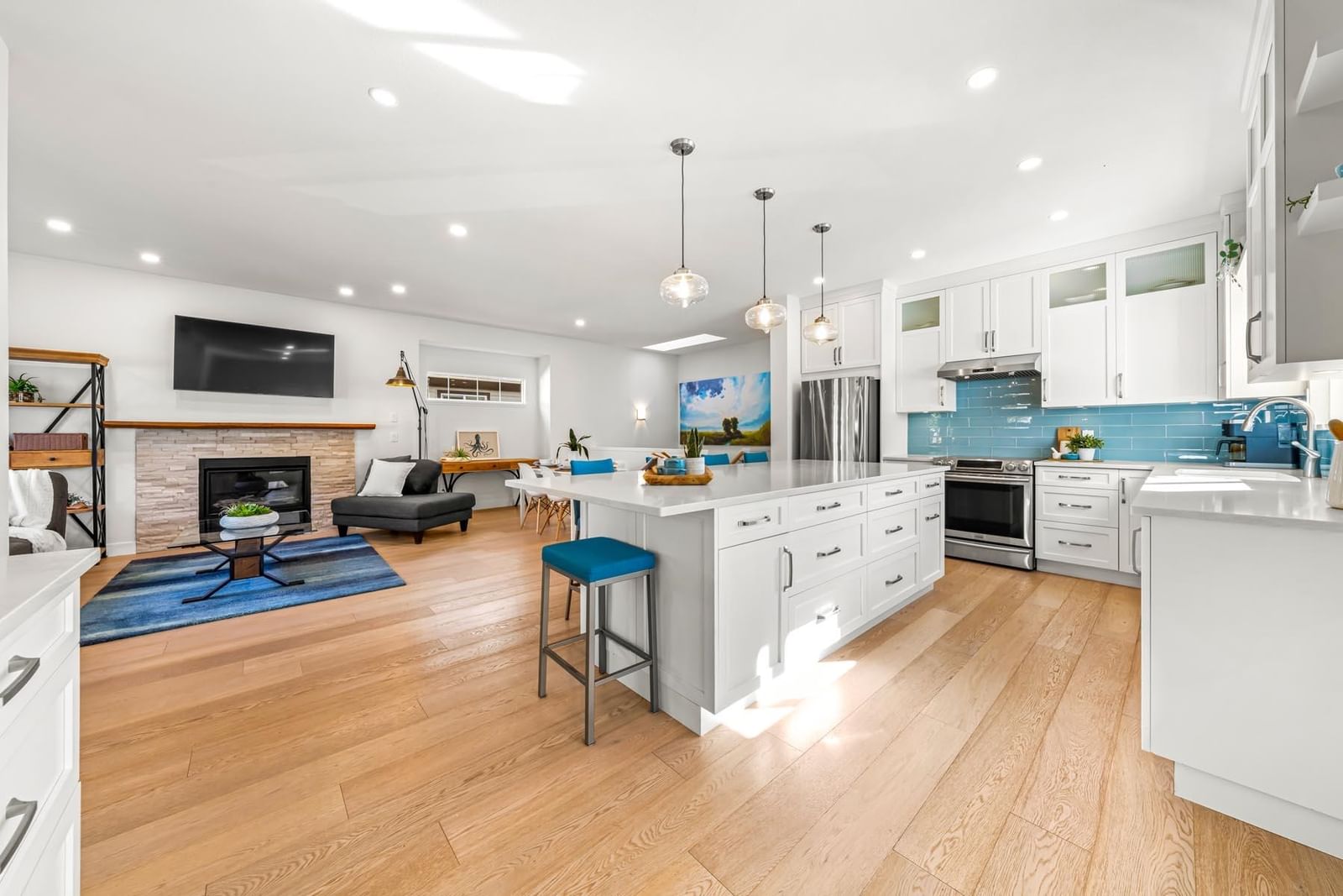 Listing Image 10