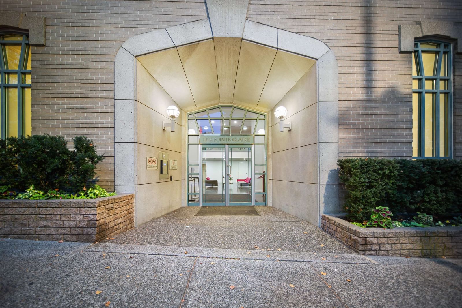 Listing Image 17