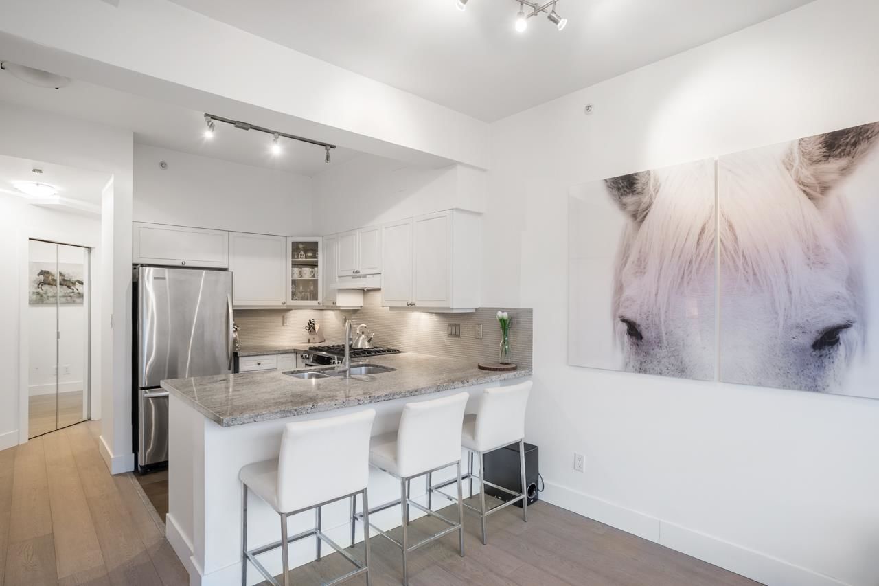 Listing Image 10