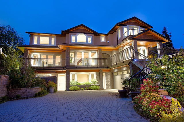 468 Genoa Crescent