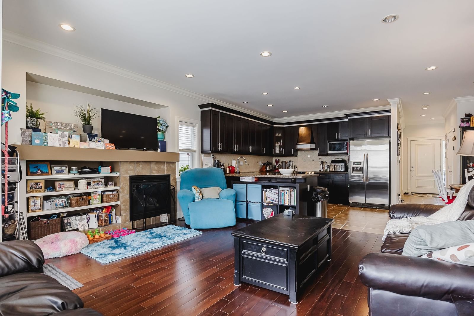 Listing Image 11