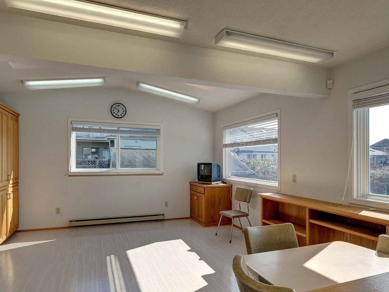 Listing Image 18