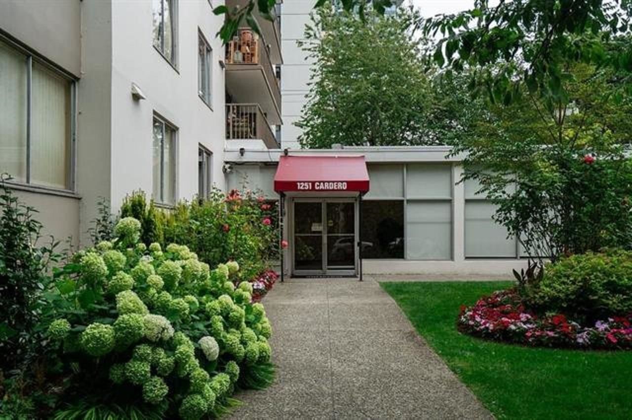 Listing Image 18