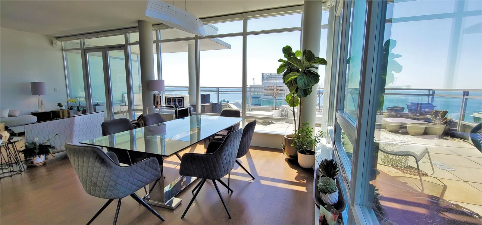 Listing Image 11