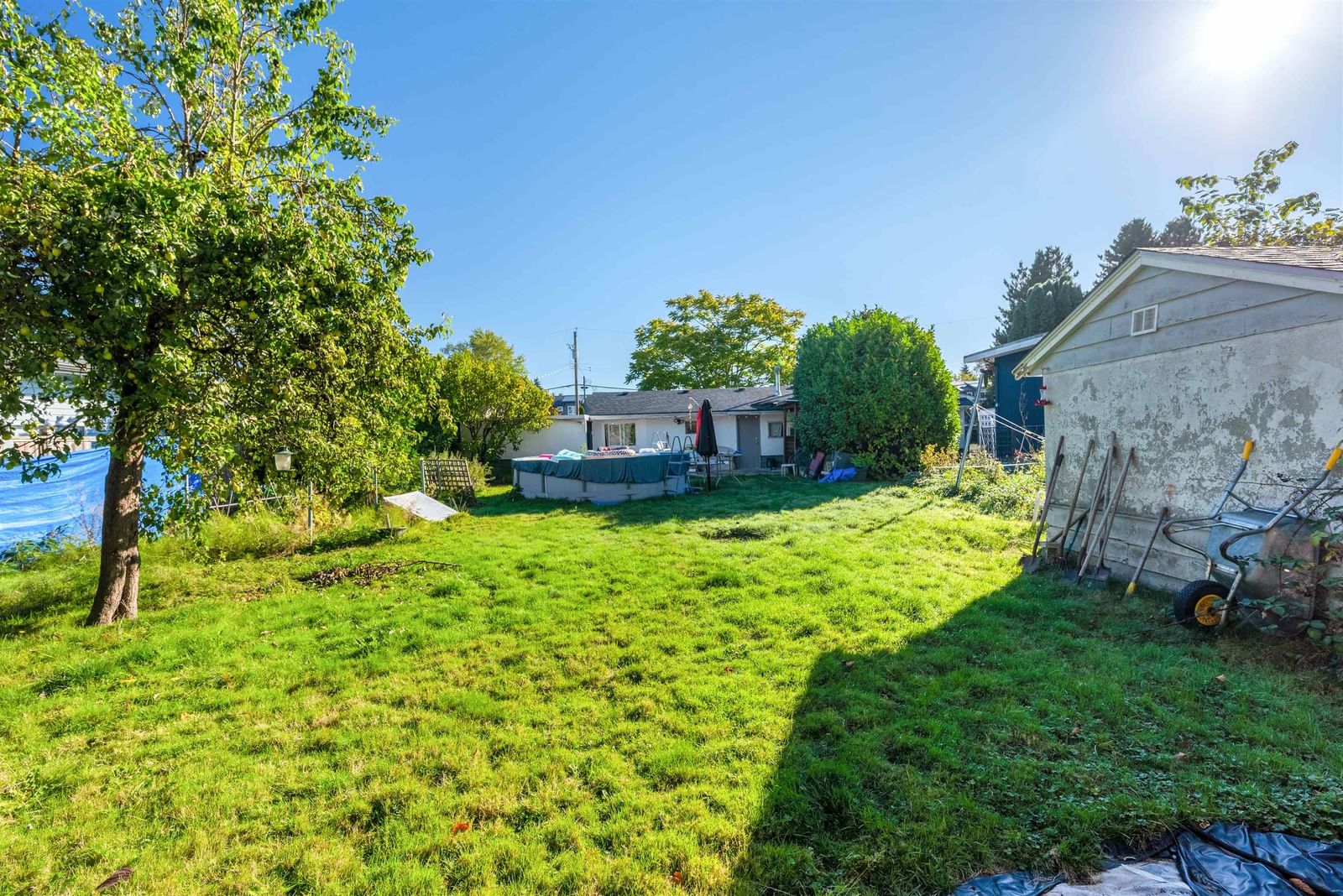 Listing Image 14
