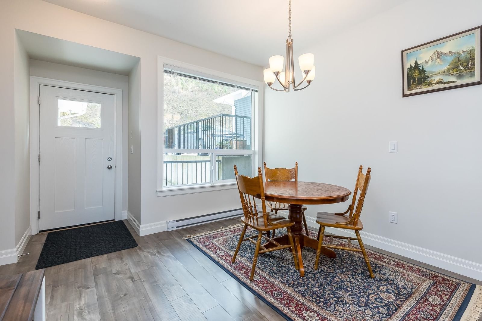 Listing Image 8