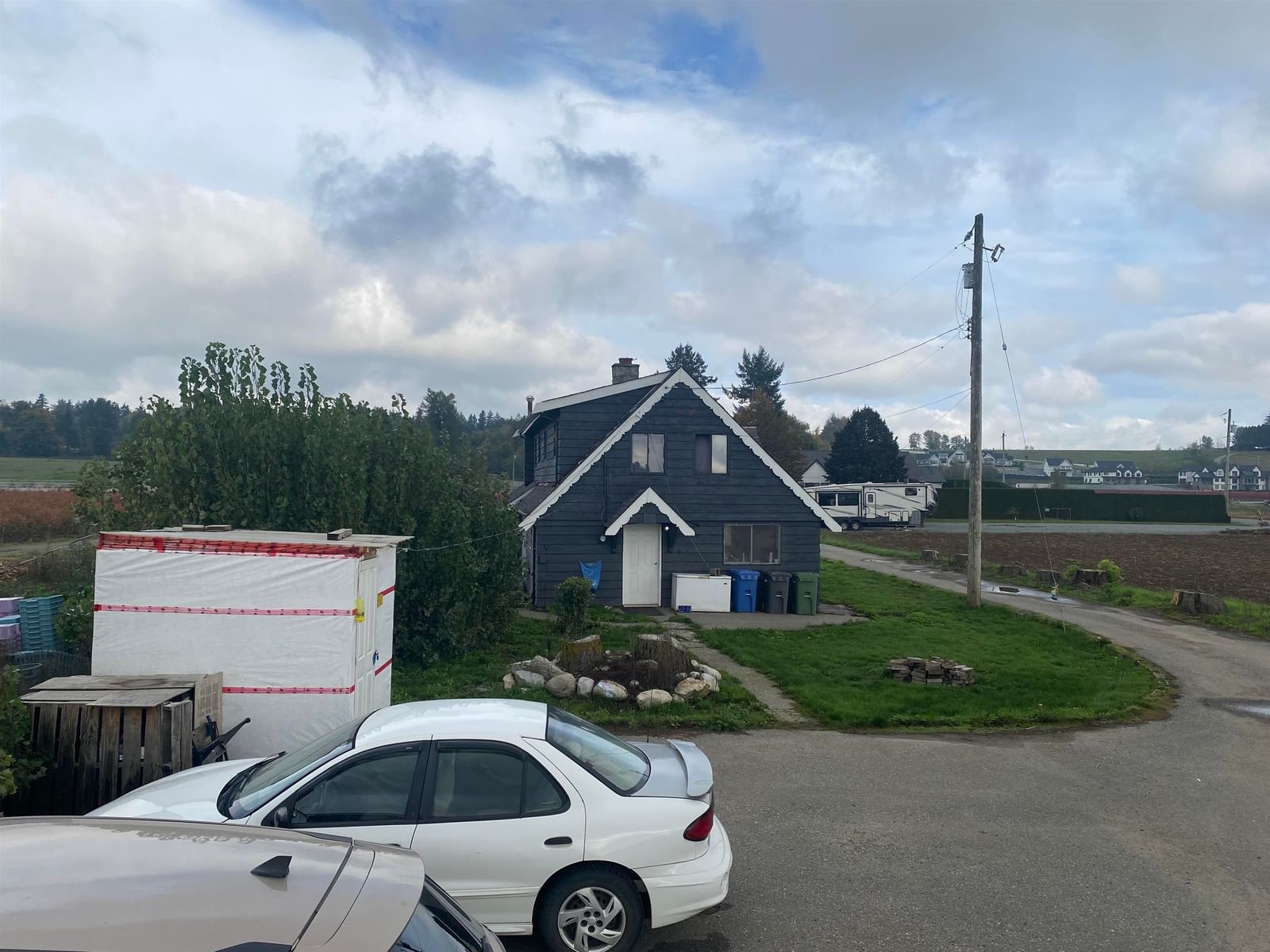 Listing Image 17