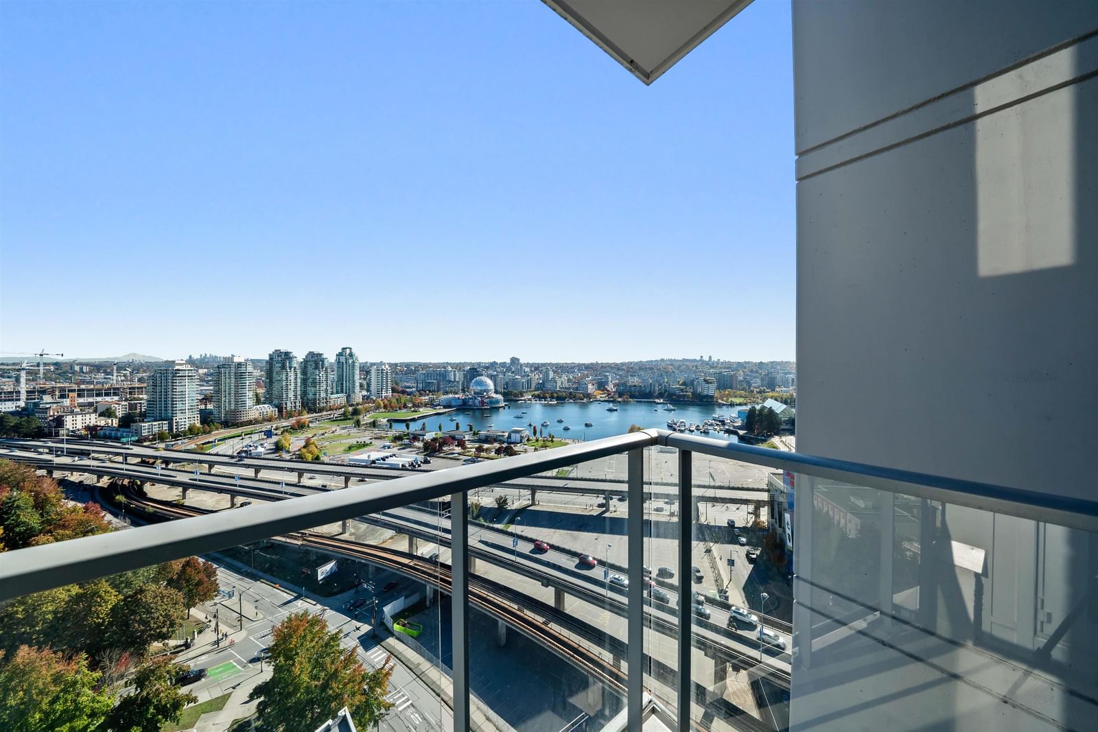 Listing Image 11
