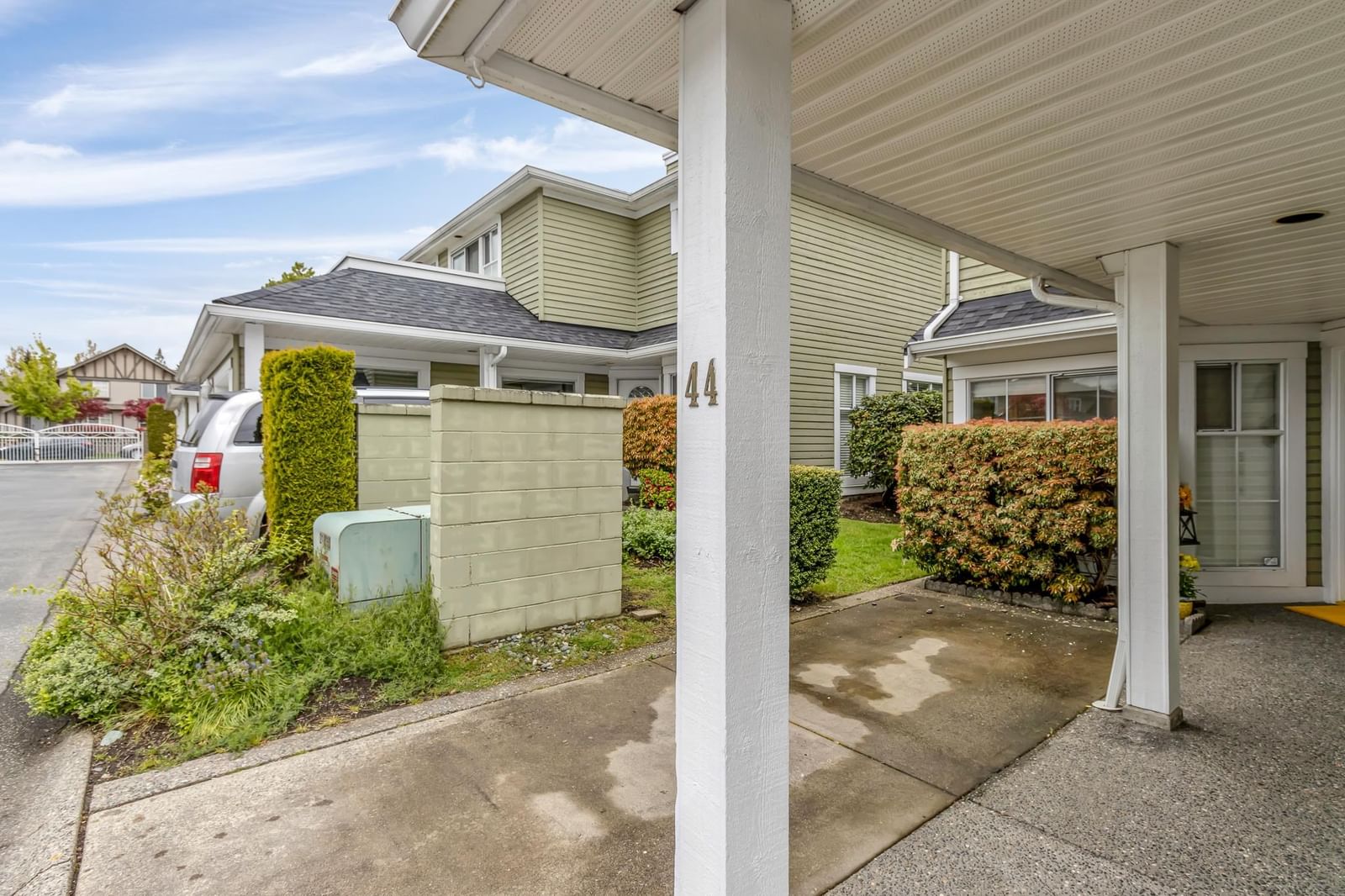 Listing Image 6
