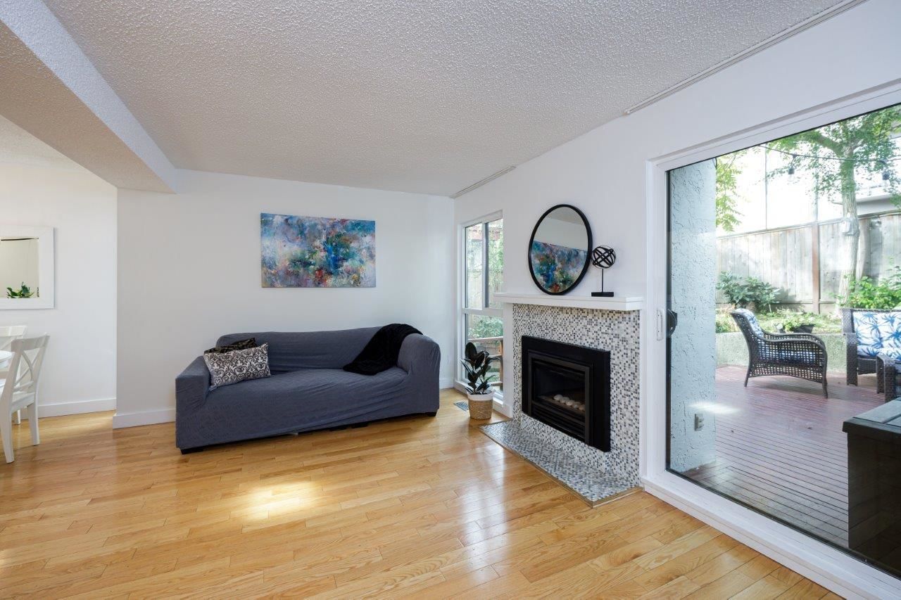 Listing Image 6