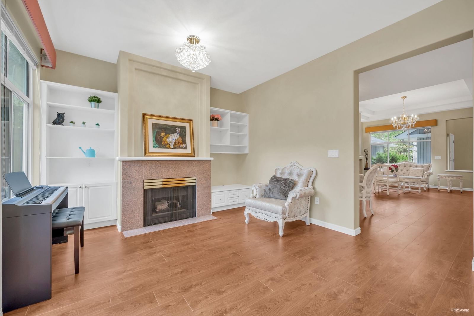 Listing Image 19