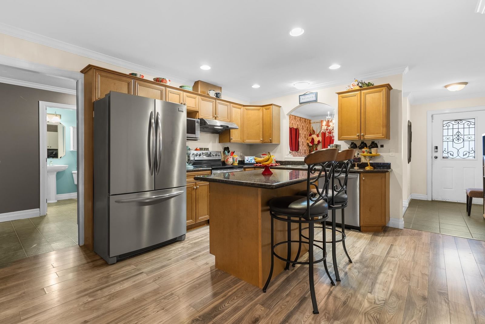 Listing Image 9