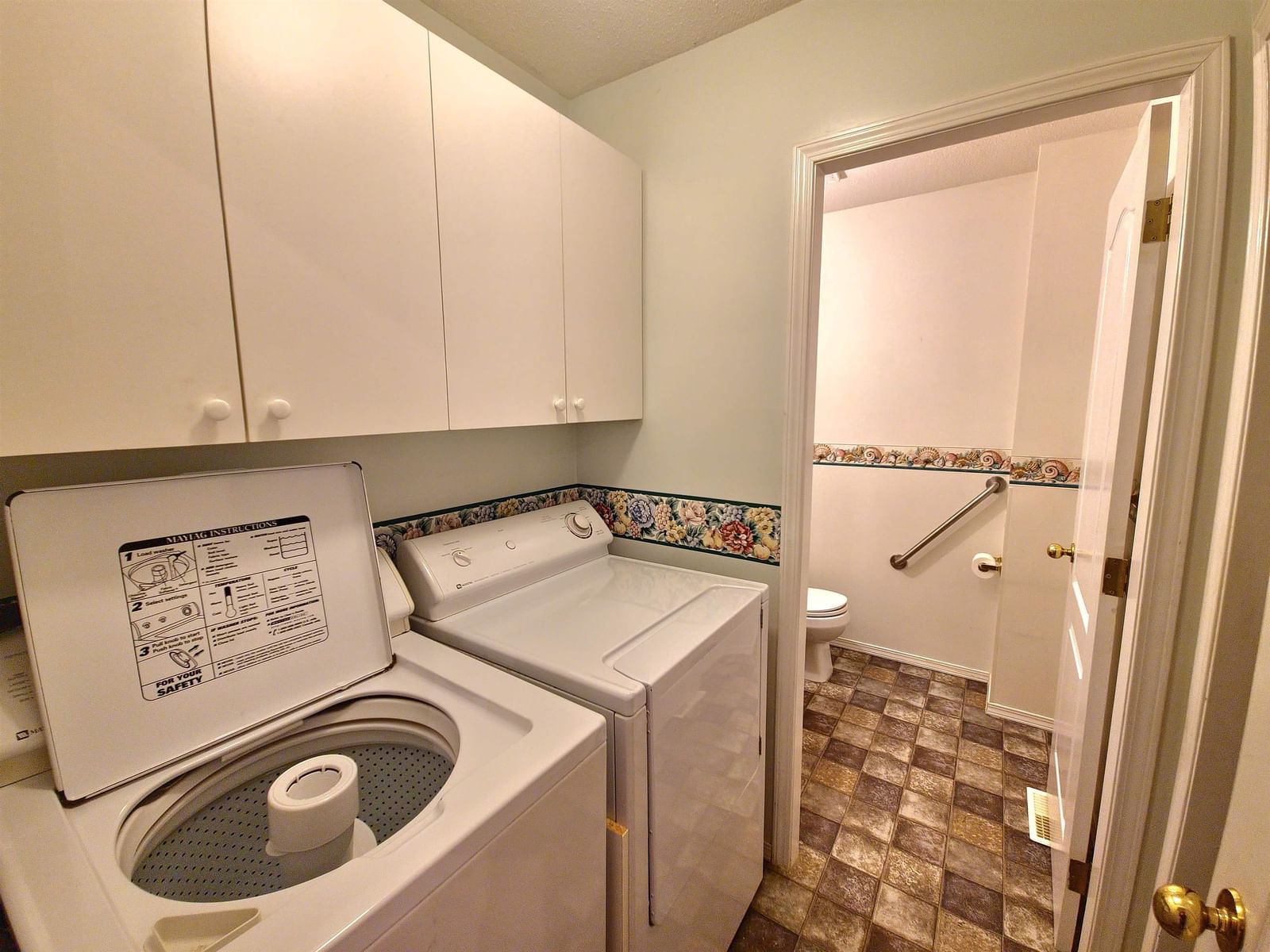 Listing Image 14